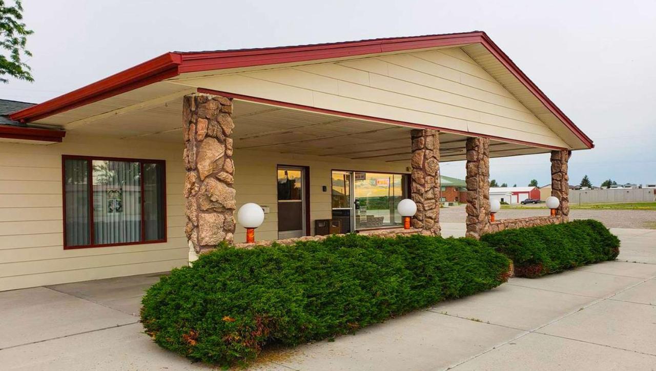 Western Motel Hardin Exterior photo